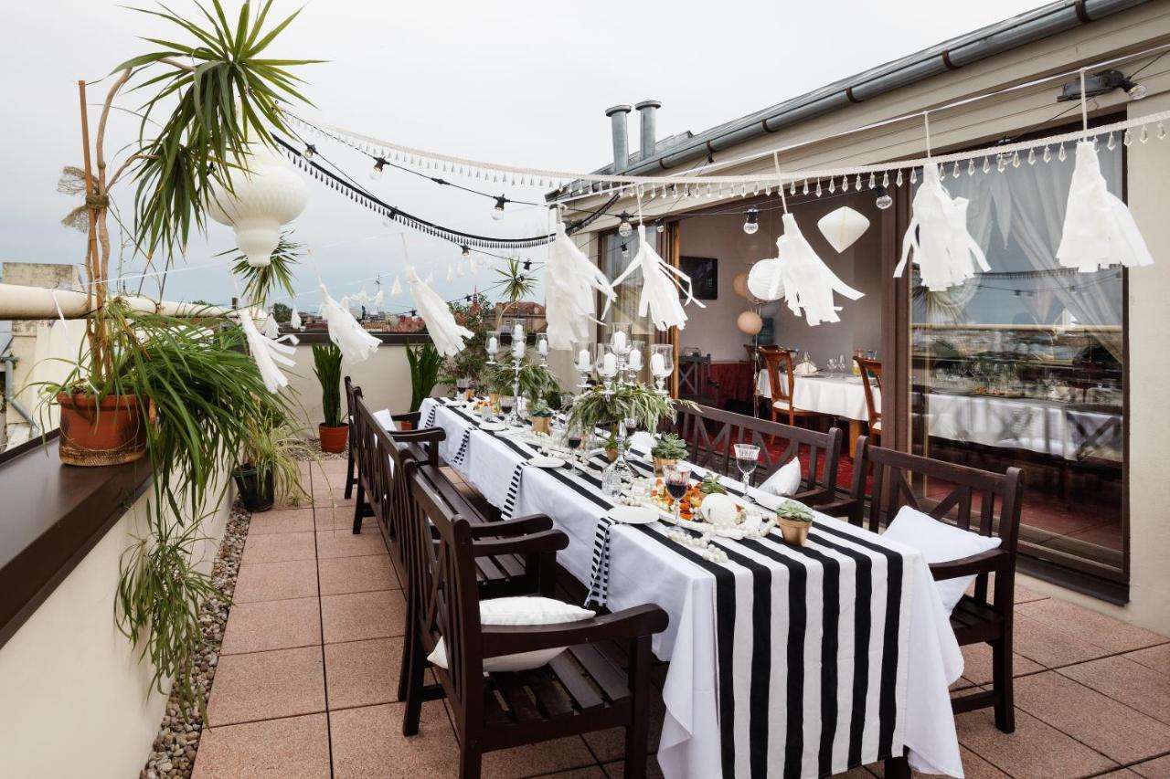 City Hotel Teater รีกา ภายนอก รูปภาพ