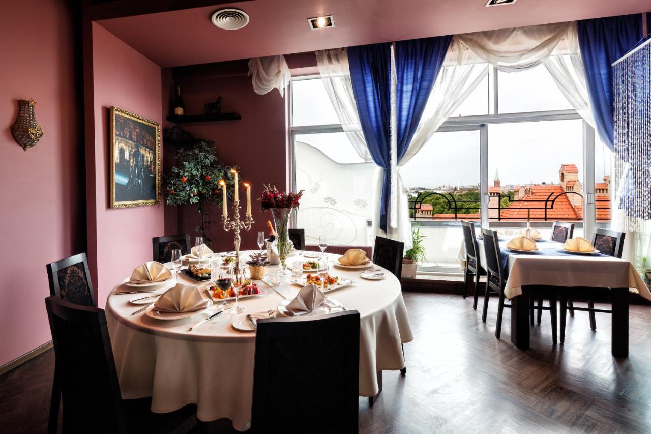 City Hotel Teater รีกา ภายนอก รูปภาพ